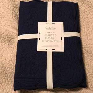 NWT Sur La Table Quilted Floral Placemats (4)